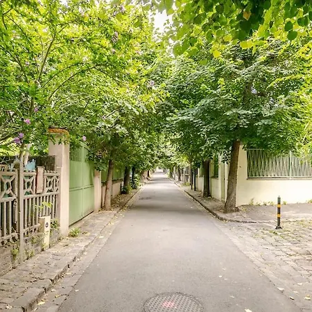 Maison La Campagne A Paris *