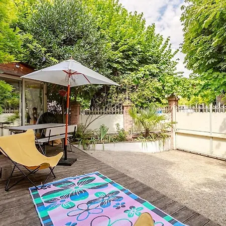 Maison La Campagne A Paris Semesterbostad Le Pré-Saint-Gervais